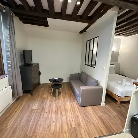 Le Petit Sentier * Paříž